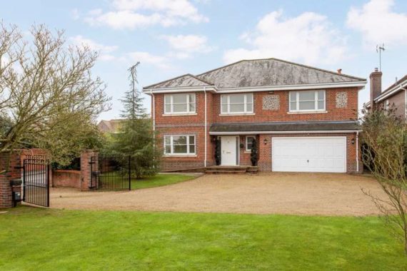 6 Bedroom Detached